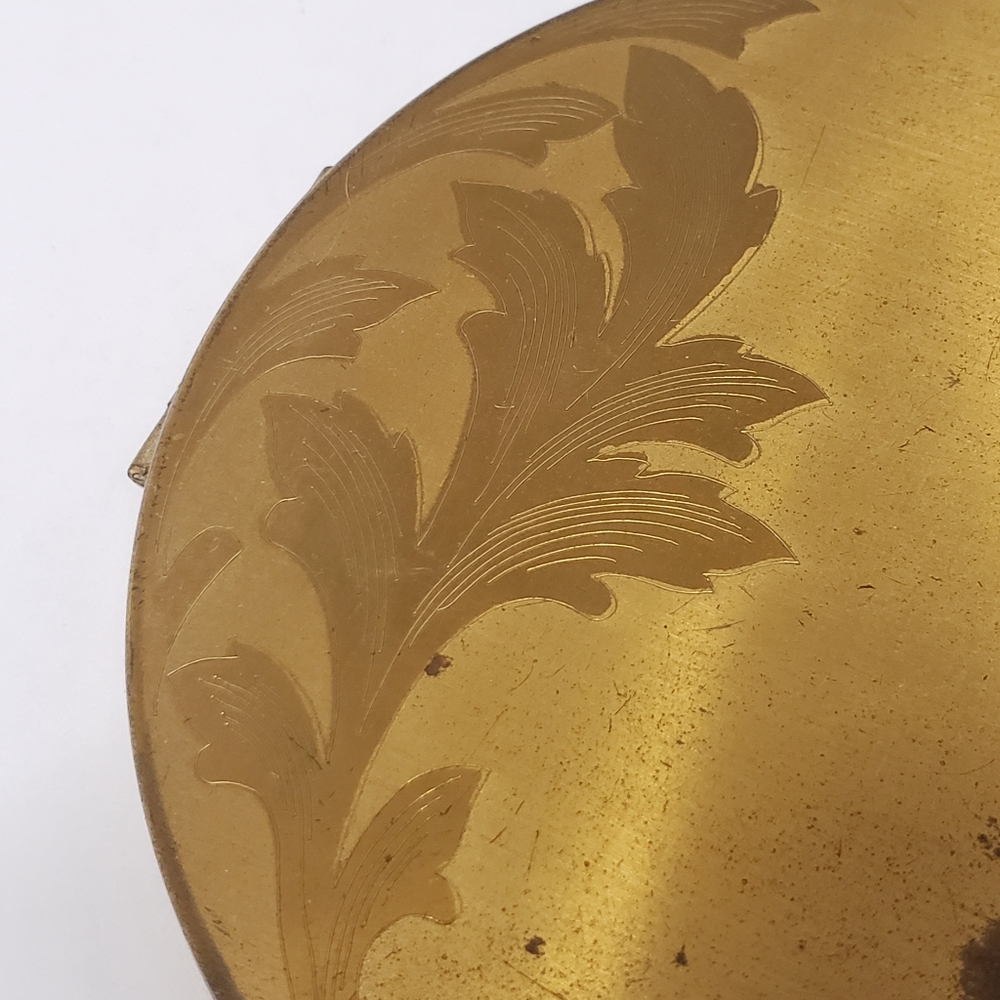 Vintage Elgin American Etched Compact - Picture 10 of 10